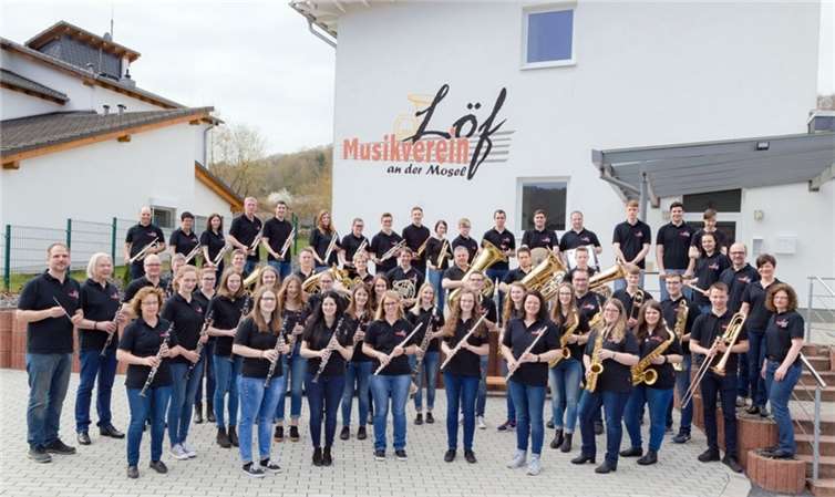 Der Musikverein Löf sorgt für die musikalische Untermalung. Foto: privat