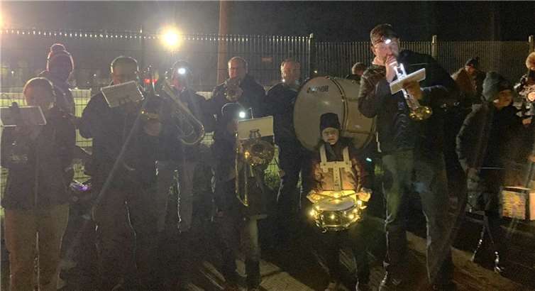 Der Musikzug Rot-Weiß Plaidt e.V. begleitete am 10. November wieder den traditionellen Martinsumzug in Plaidt. Foto: privat