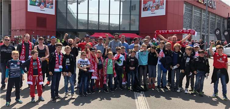 Der Nachwuchs bekam beim Bundesligaspiel zwischen Mainz und Hoffenheim viel zu sehen.Foto: privat