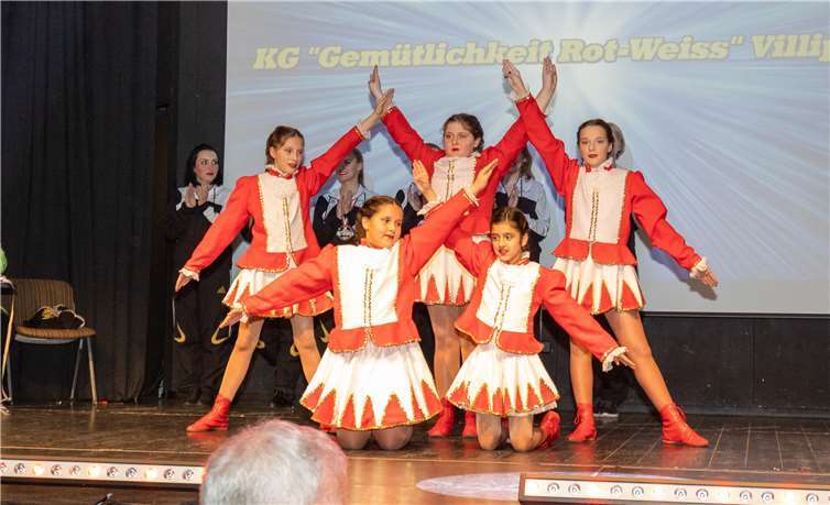 Der Nachwuchs der KG Gemütlichkeit Rot-Weiss zeigte sich von seiner besten Seite.Fotos: CEW