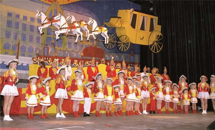 Der Nachwuchs der Narrenzunft: allerbestens aufgestellt, gut trainiert und eine Augenweide. US