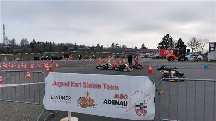 Der Nachwuchs freut sich auf das kommende Rennen.  Foto: Maik Rauhe