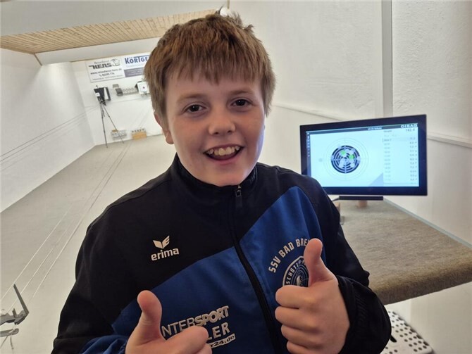 Der Nachwuchsschütze des SSV Bad Breisig mit Lasergewehr erfolgreich.  Foto: privat