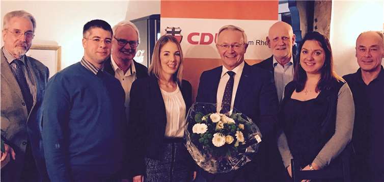 Der Neujahrsempfang war von angeregten Gesprächen, einem abwechslungsreichen Gastvortrag von Achim Hallerbach und gutem Essen geprägt. privat