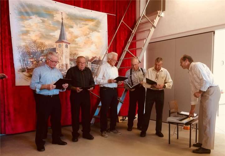 Der Niederdreeser Männergesangverein sorgte für die musikalische Stimmung. Privat