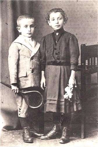 Der Niederzissener Fritz Eggener, ermordet 1940, mit seiner Schwester Aelma.