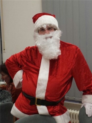 Der Nikolaus als besonderer Ehrengast bei der Adventsfeier der Johanniter. Die Johanniter/Janine Thimm