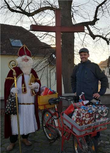Der Nikolaus besuchte die Lüftelberger Senioren.Quelle: Ortsgemeinde Lüftelberg