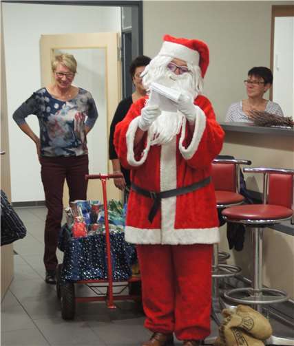 Der Nikolaus brachte Geschenke für alle.