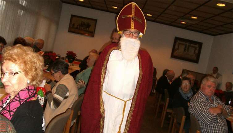 Der Nikolaus konnte bei seinem Besuch nur Gutes berichten. privat