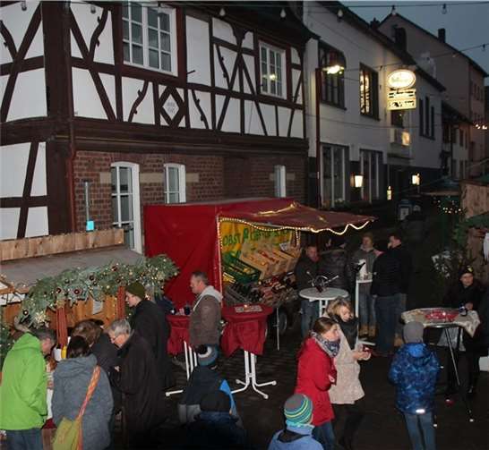 Der Nikolausmarkt in Oberbreisig bietet für jeden Geschmack etwas. Foto: KMI
