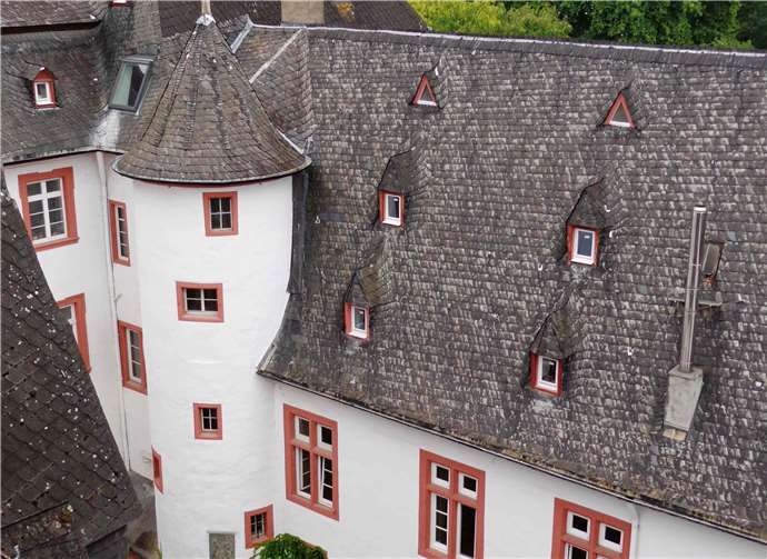 Der Nordbau des Martinsschlosses von oben. Foto: Michael Eisenbarth