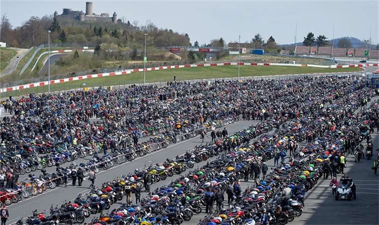 Der Nürburgring ist ein Mekka auch für Motorradfahrer. Fotos: Nürburgring/Kah