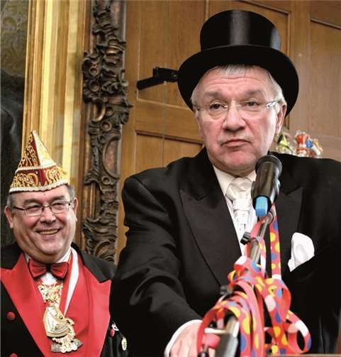 Der Oberbürgermeister als Büttenredner beim Prinzenempfang HEP