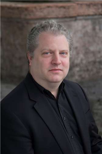 Der Organist Stephen Tharp spielt in Maria Laach.  Foto: privat