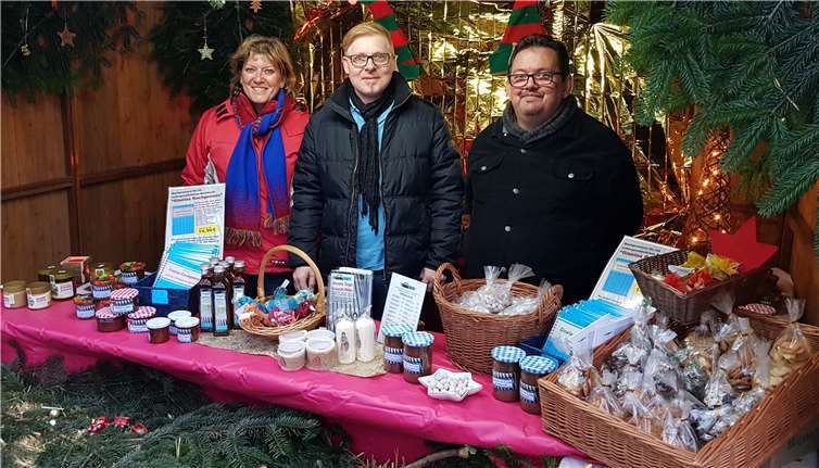 Der Orgelförderverein ist seit dem 1. Weihnachtsmarkt im Jahr 2011 regelmäßig mit einem Stand vertreten. An insgesamt 29 Ständen konnten die Besucher die Vielfalt weihnachtlicher Gegenstände und kulinarischer Köstlichkeiten erleben.