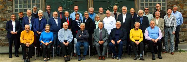 Der Ortsverbandsvorsitzende Michael Zapp begrüßte die zu ehrenden Jubilare für 25, 40, 50, 60, 65, 70 und sogar drei Jubilare für 75 Jahre Mitgliedschaft. Foto: Chr. Derdzinski