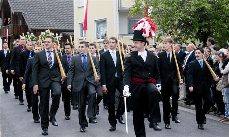 Der Parademarsch ist einer der Höhepunkte der Löhndorfer Kirmes. privat