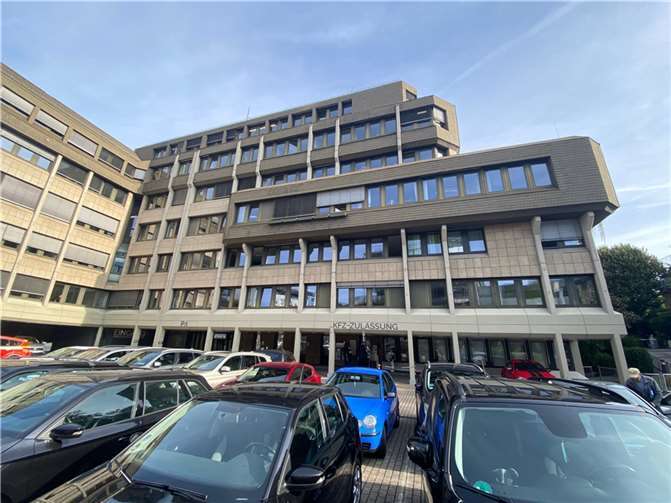 Der Parkplatz am Kreishaus ist am Freitag, 15. September, ab 12.30 Uhr gesperrt. Foto: Kreisverwaltung/Damian Morcinek