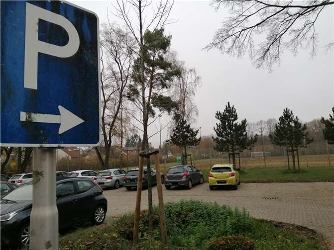 Der Parkplatz an der Adolf-Kolping-Straße soll um 35 Stellplätze erweitert werden. Foto: CDU Meckenheim