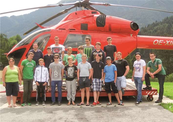 Der „Pelikan 1“ Rettungshubschrauber wurde ausführlich erklärt und begutachtet.