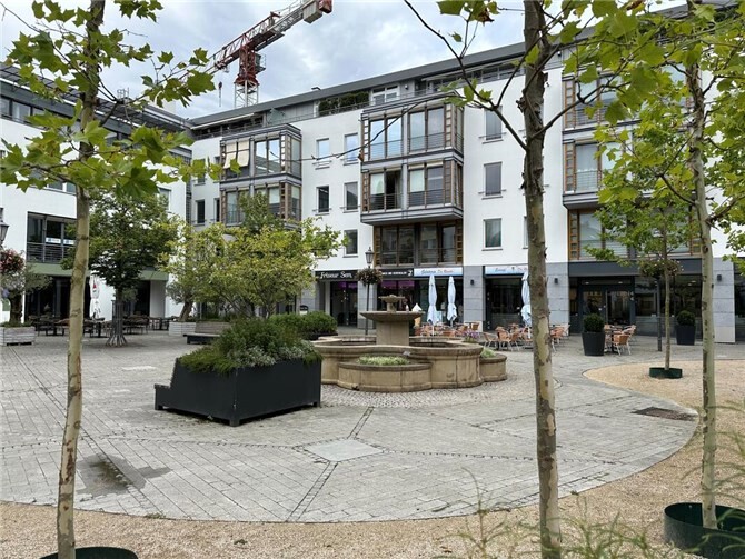 Der Platz an der Linde im Zentrun von Bad Neuenahr.  Foto: ROB