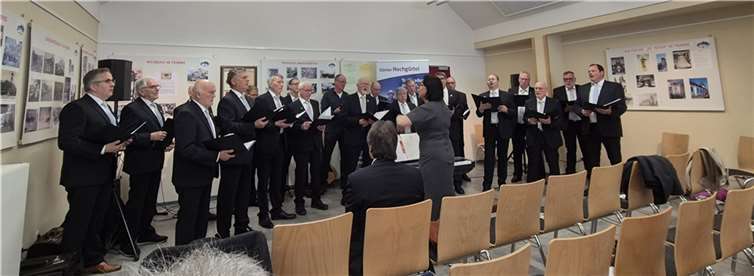 Frühlingssingen in Trimbs Der „Polcher Männerchor“ präsentierte in seinen Vorträgen einen Mix aus klassischem und modernem Liedgut.