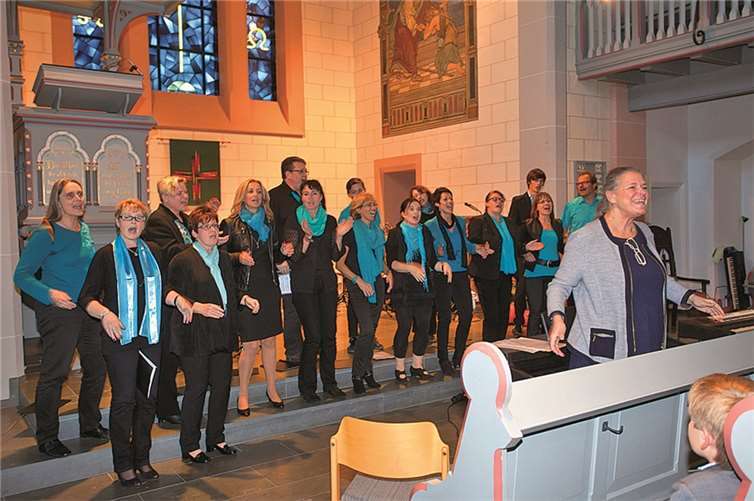 Der Projektchor „ProVoCant“ mit seinem fetzigen Lied „Good News“ verbreitete gute Stimmung.