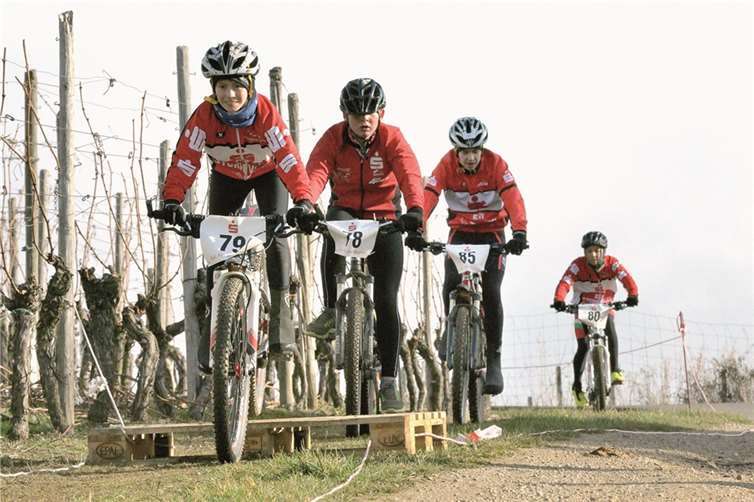 Der RSV Sturmvogel konnte einige begeisterte Kinder und Jugendliche mit der Trainingsserie in den Weinbergen. Privat