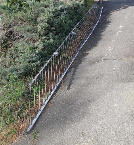 Der Rest der Schranke.