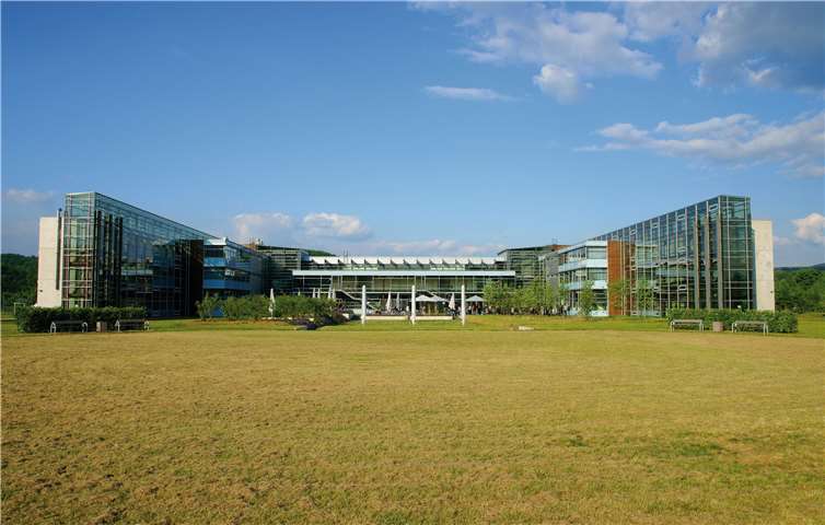 Der RheinAhrCampus der Hochschule Koblenz bietet am Samstag, 2. Dezember für alle Fernstudieninteressierte einen Informationstag zum MBA-Fernstudienprogramm an. Der Tag startet um 10:30 Uhr mit der Vorstellung des Studienprogramms.privat