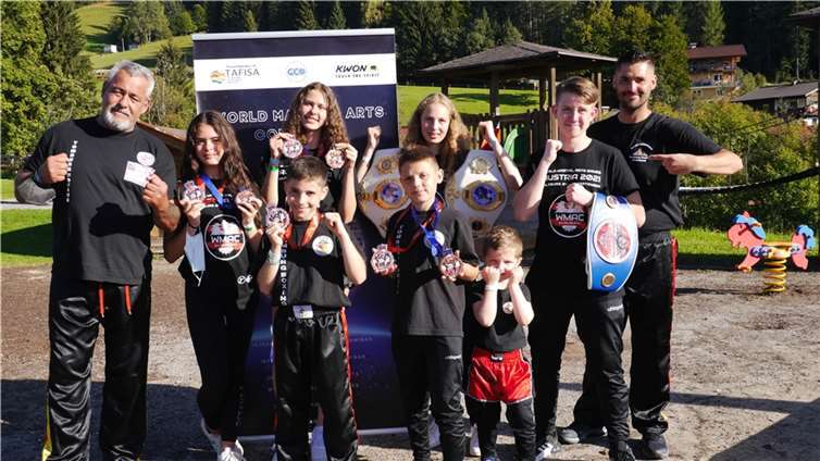 Der Rheinbacher Kickboxverein Tomburg Boxing Rheinbach eV. konnte sich auf der diesjährigen Weltmeisterschaft im Verband der WMAC drei neue Weltmeistergürtel in die reichhaltige Sammlung einverleiben.Fotos: privat