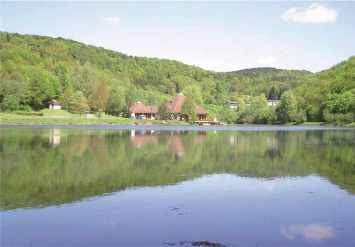 Der Riedener Waldsee lädt wieder zum Badevergnügen ein. privat