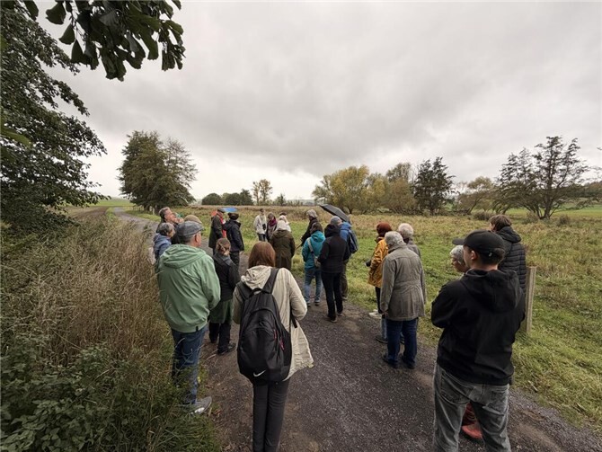 Wertvolle Einblicke in ein einzigartiges Naturschutzgebiet Der Rundgang bot allen Teilnehmenden einen spannenden Einblick. Foto: privat