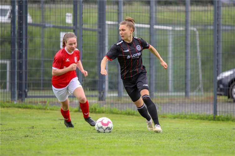 Der SC 13 spielte gegen den SV Holzbach.  Foto: Guido Kölzer