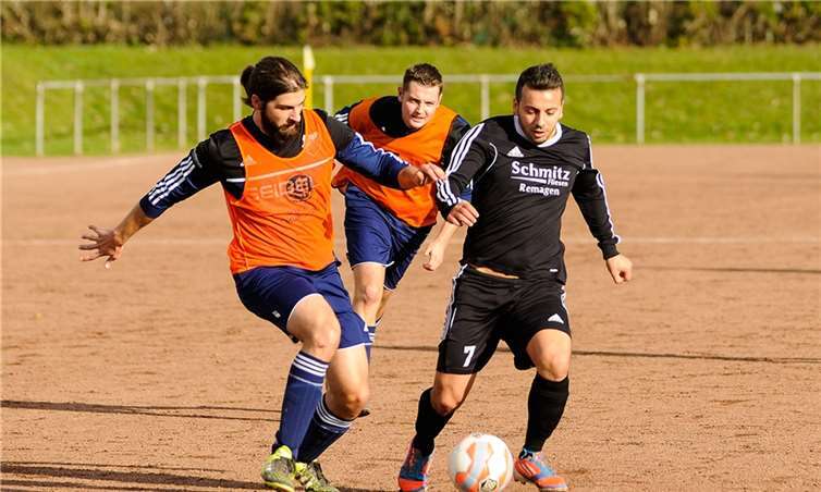 Der SC Sinzig tat sich gegen Bad Bodendorf schwer.D. Schäfer