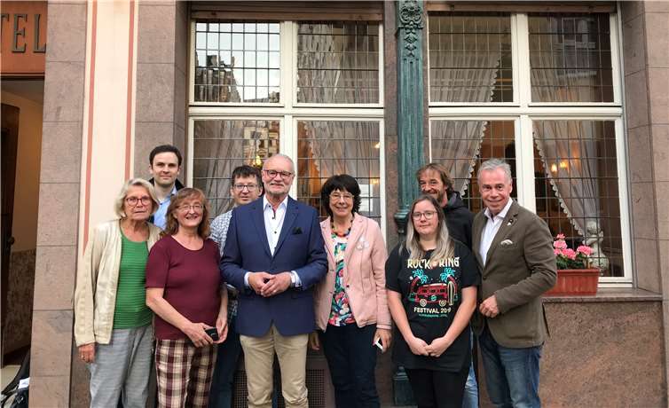 Der SPD-Ortsverein Altstadt-Mitte konnte Geschäftsführerin Anna-Maria Schuster und den Vorsitzenden Thomas Schilling der Freunde der Bundesgartenschau Koblenz 2011 e.V. begrüßen.Foto: privat