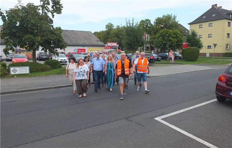 Der SPD-Ortsverein Heddesdorf vor Ort.Quelle: SPD-Ortsverein Heddesdorf