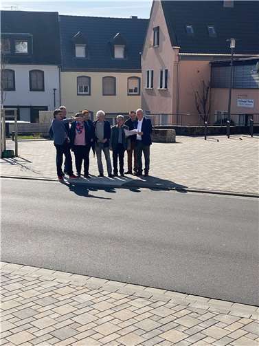 Der SPD Ortsverein Neuwied-Stadtmitte und Irlich hat sich abermals ein Bild von der Verkehrssituation gemacht.  Foto: Biggy Hof