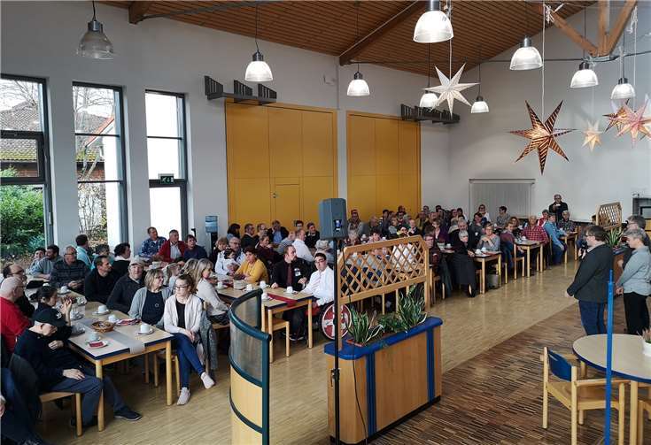 Der Saal war gut gefüllt.