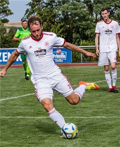 Der Saisonstart für die SG Maifeld mit Dominic Kranz (li) und Johannes Meißner(re) steht an. Foto: Hans Heuser