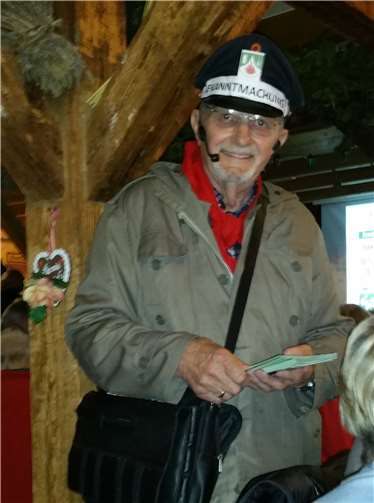 Der Schellenmann (Carl-Heinz Cäsar) in Aktion. Foto: privat