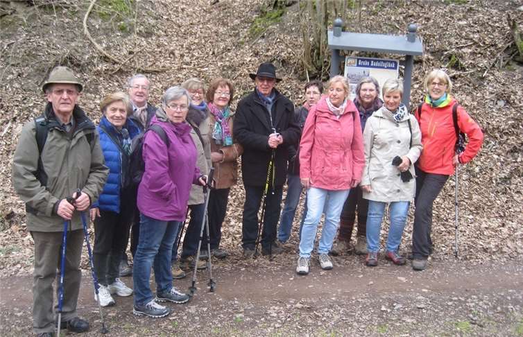 Der Schiefergrubenweg war Ziel der Wanderung des Vereins plus/minus 60 aktiv.privat