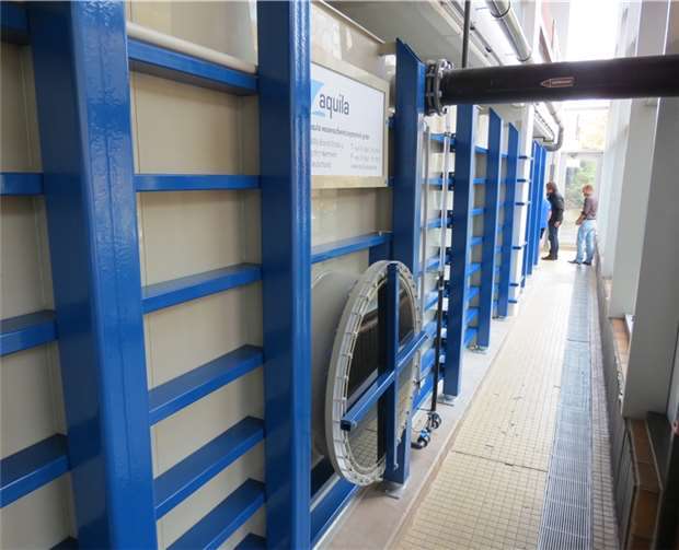 Der Schlammwasserspeicher von rd. 60 m³.