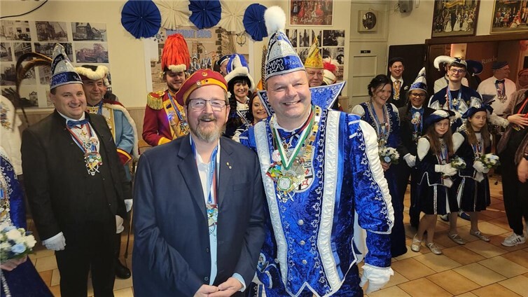 Der Schöffenstuhl um Vizeamtmann Frank Biesenbach hatte zum 304. Gelog ins Gasthaus „Stammbaum“ geladen. Foto: