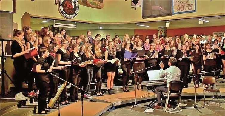 Der Schulchor brachte verschiedene Stücke aus unterschiedlichen Musicals.