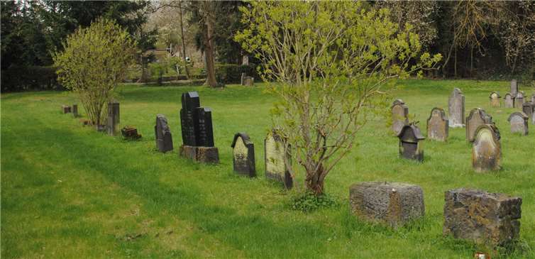 Der Schweigeweg führt auch zum Jüdischen Friedhof. Marie Ho/Stadt Mayen