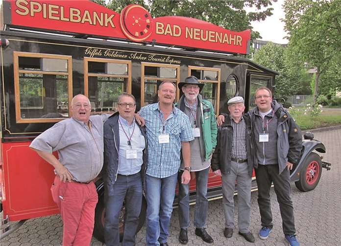 Der Senat bei der Abfahrt. Privat