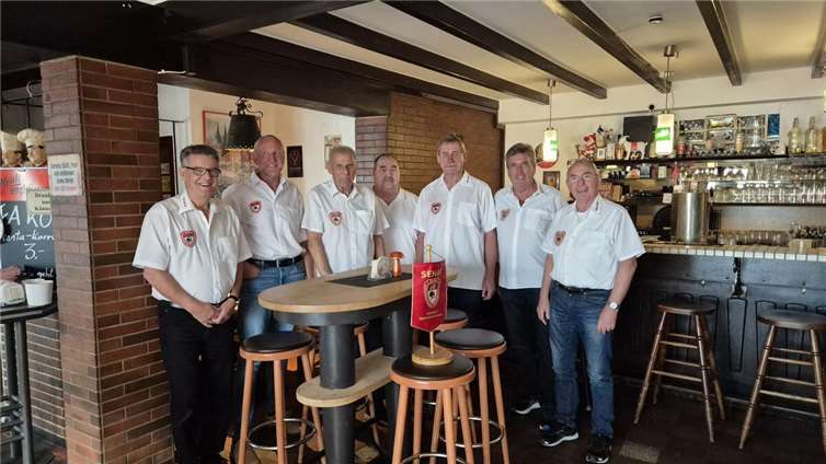 Der Senat der Rheinhöhen-Funken feiern Jubiläum.  Foto: privat