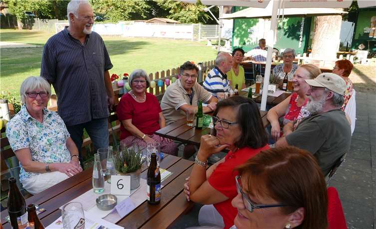 Der Seniorenbeirat genoss einen der letzten warmen Spätsommertage. Foto: Gerhard Neumann